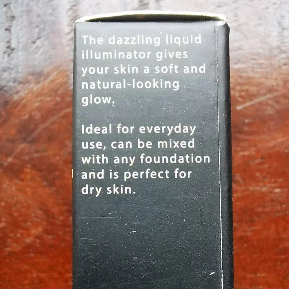 Makeup Bundle - Picture 8 of 9